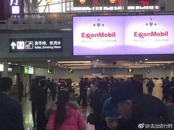 酸奶果凍能帶上飛機(jī)嗎;果凍可以放在酸奶里面一起吃嗎