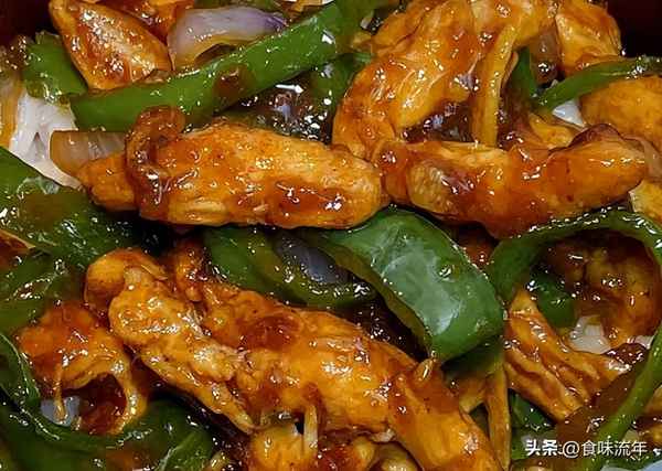 青椒炒雞肉怎么炒好吃又嫩(青椒炒雞肉怎么炒好吃又嫩又白還有白湯)