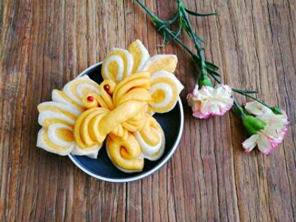 雙饅頭怎么做、怎么做蝴蝶花樣饅頭