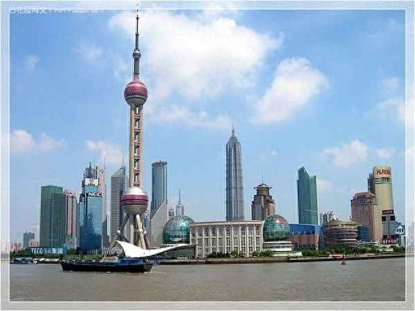 上海中心大廈免費攻略_上海中心大廈值得去玩嗎
