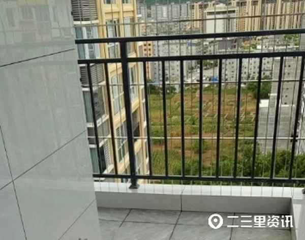 物业法对阳台护栏的规定_律师教你如何对付物业起诉