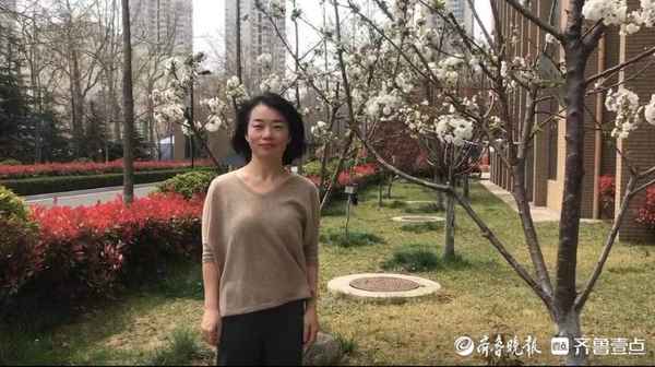 在校園中健康成長;在校園中健康成長美術作品初一