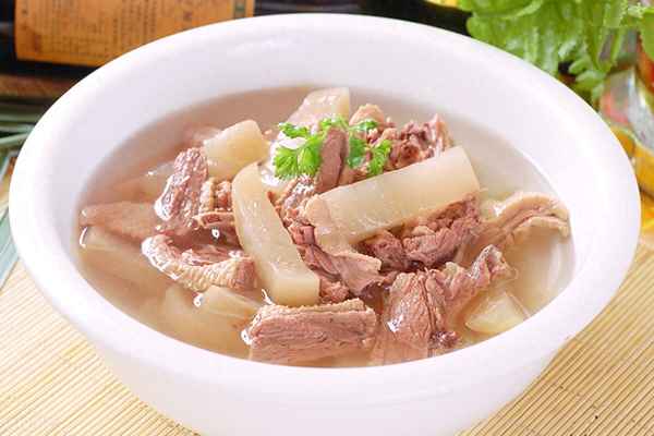 香菇玉米排骨湯的功效作用;香菇玉米排骨湯的做法竅門(mén)