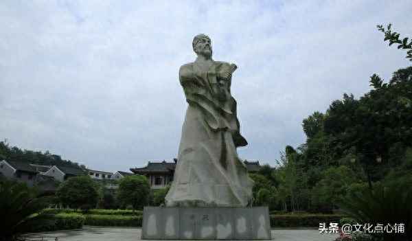 落木千山天远大,澄江一道月分明,落木千山天远大,澄江一道月分明修辞