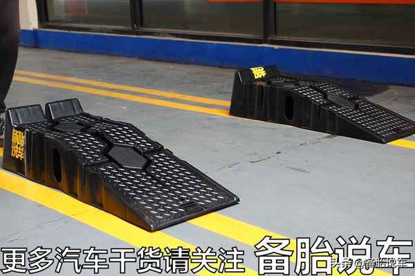 汽車機油怎么換、汽車機油怎么換視頻教程大全
