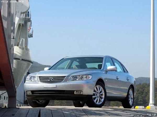 轿车的长度和宽度;轿车长宽度有多少