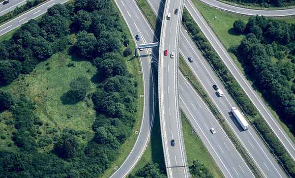 高速免费提前一天上去;高速免费提前一天上去要拿卡吗