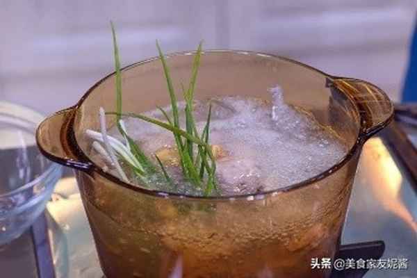 海南雞飯和新加坡雞飯的區(qū)別、海南雞飯和新加坡雞飯的區(qū)別圖片