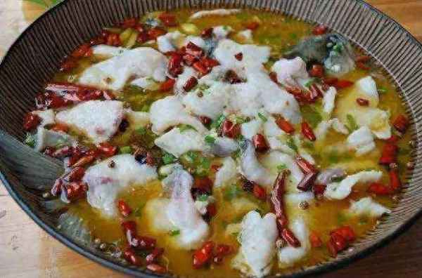 酸菜魚(yú)火鍋怎么做最好吃,酸菜魚(yú)火鍋做法和步驟視頻