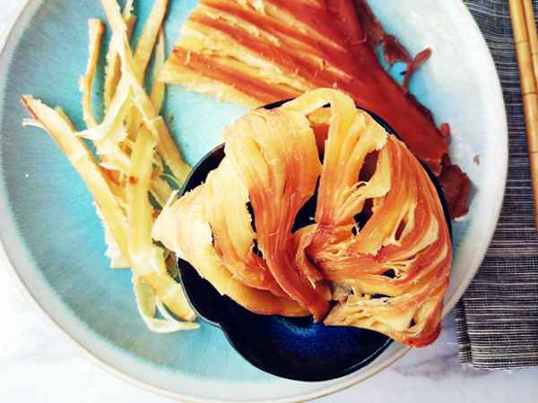 魷魚(yú)微波爐烤幾分鐘能熟;魷魚(yú)用微波爐怎么做好吃