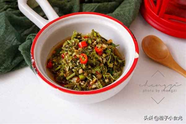 怎樣腌香椿芽咸菜;怎樣腌香椿芽咸菜視頻
