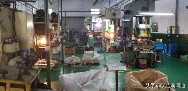 沖床用什么型號的潤滑油;沖床潤滑油故障排除調整視頻