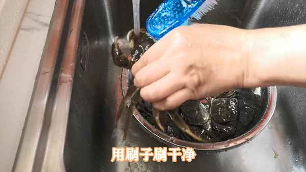 毛蟹年糕怎么燒 上海竅門_毛蟹年糕的燒法