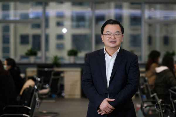 轻盐集团领导名单及照片(轻盐集团待遇)