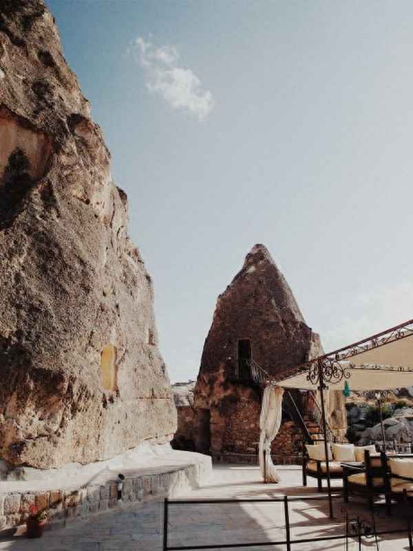 cave hotel;cave hotels