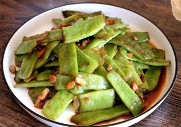 寬扁豆怎么炒好吃又簡單(大扁豆角怎么炒好吃)