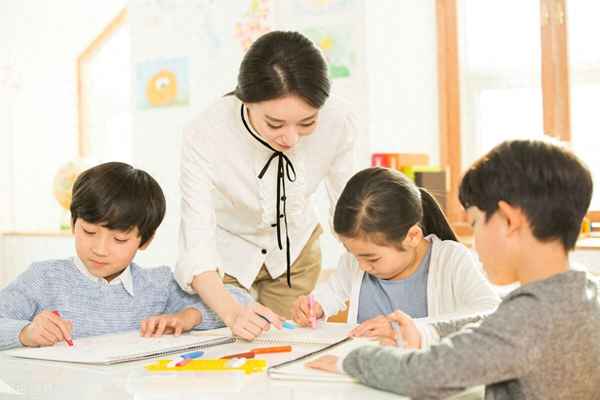 校本培訓目標和重點—校本研修達成的目標