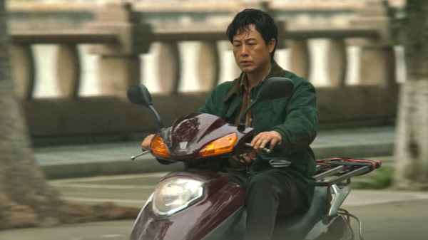 w車標的車多少錢;三圈車標