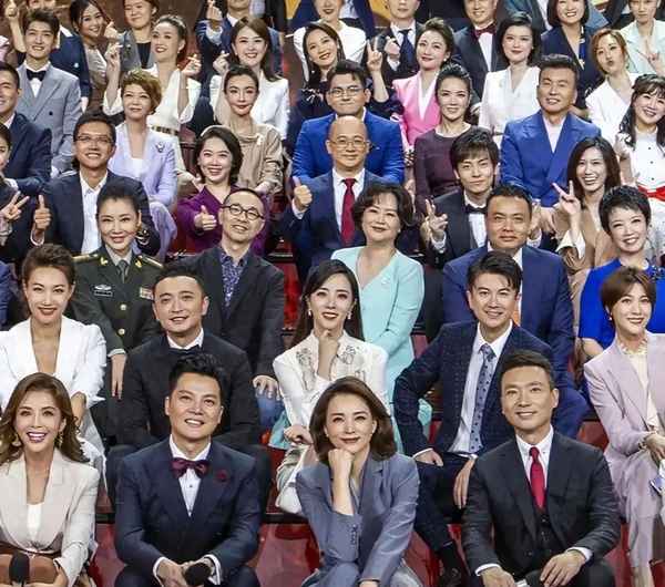 央视最漂亮的女主持人;央视最漂亮的女主持人是谁