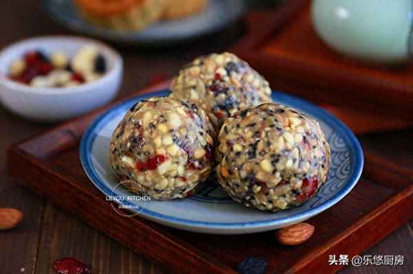 簡(jiǎn)單五仁餡料的做法,五仁餡料怎么做好吃