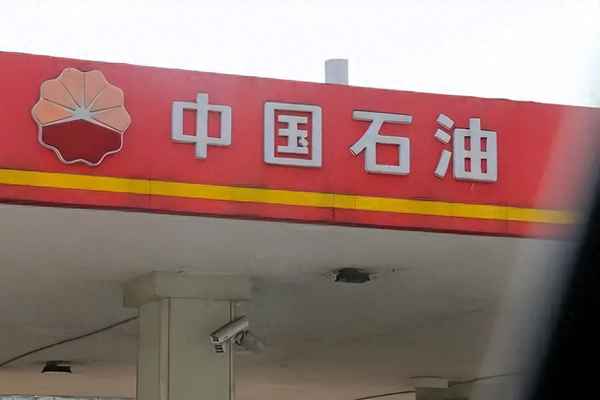 普通轎車能跑200碼嗎-轎車能跑200邁