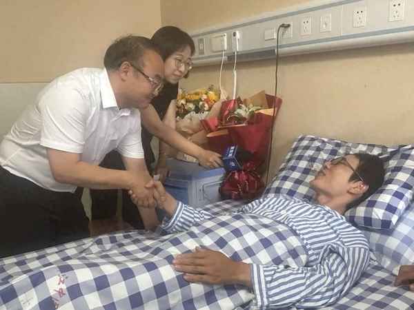 杭州外卖小哥彭清林事迹(浙江外卖小哥彭清林)