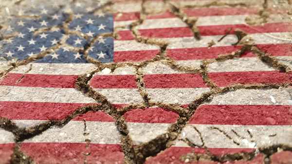 美国经济危机的表现-美国经济危机三个特点