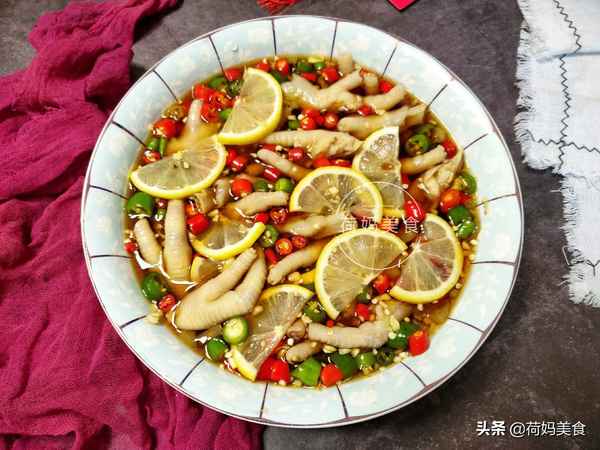 網(wǎng)紅檸檬酸辣雞爪(網(wǎng)紅檸檬酸辣雞爪店名字)