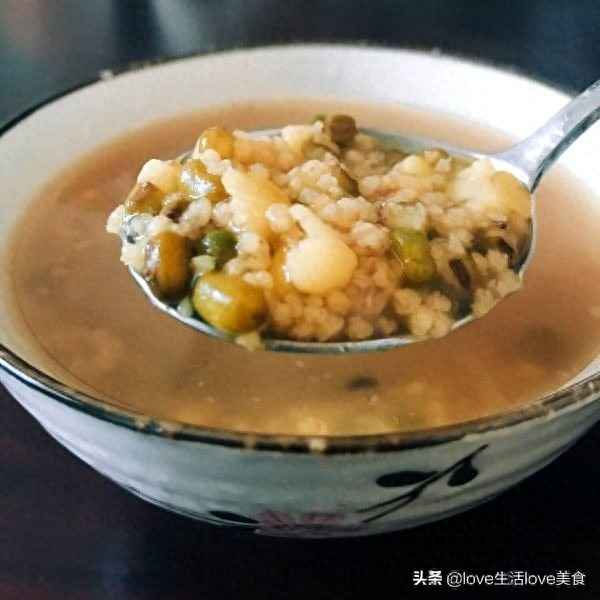 綠豆小米粥的熬制方法;綠豆小米粥的做法家常做法