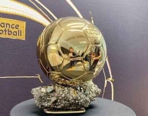 金球奖和世界足球先生的区别(金球奖和世界足球先生哪个含金量高)