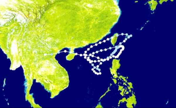 臺風源地的經緯度位置_臺風經緯網定位