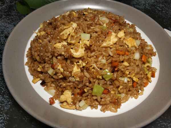 做醬油炒飯需要注意什么(做醬油炒飯需要注意什么細節)