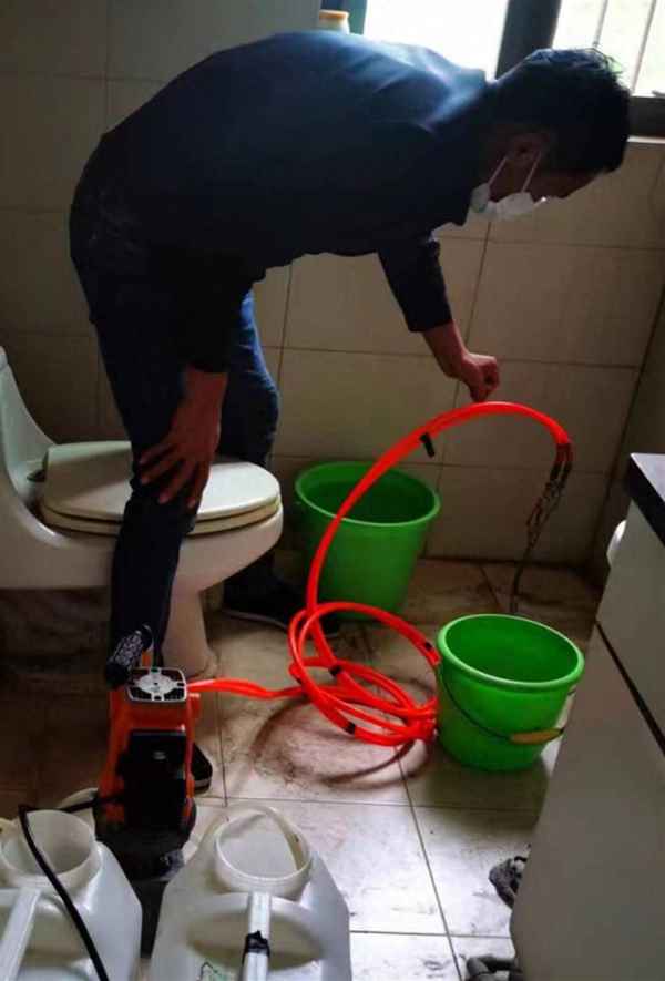 維修漏水大概多少錢(空調內機漏水簡單處理)