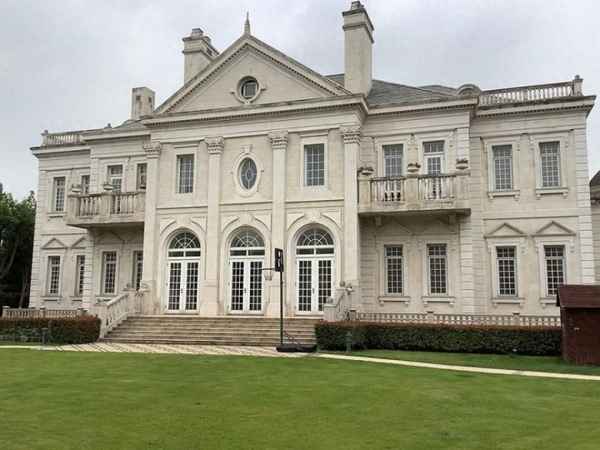 刚泰集团徐建刚目前状况、刚泰集团老总和鲍丽丽的关系