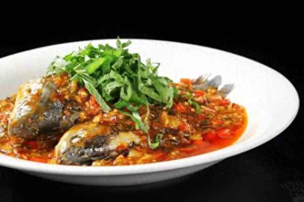 藿香鯽魚的藿香是什么樣子、藿香鯽魚最正宗的做法竅門