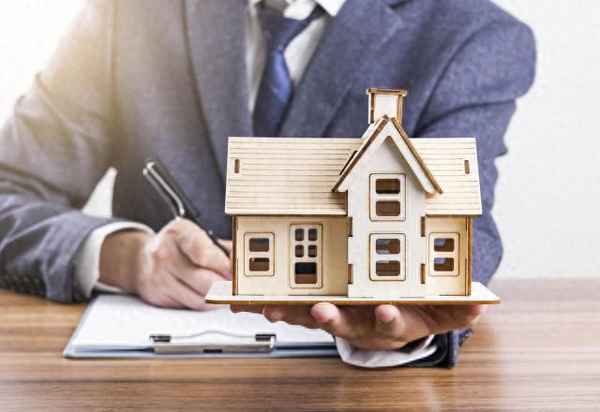 房产证打官司,房产证打官司受理会赔偿吗