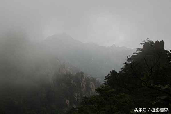 黃山九龍瀑人可以靠近水嗎—黃山九龍瀑在哪