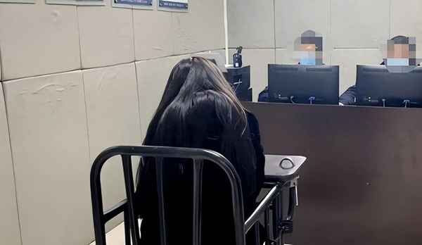 女生夢到自己被強行非禮周公解夢—夢見異性摸自己的身體