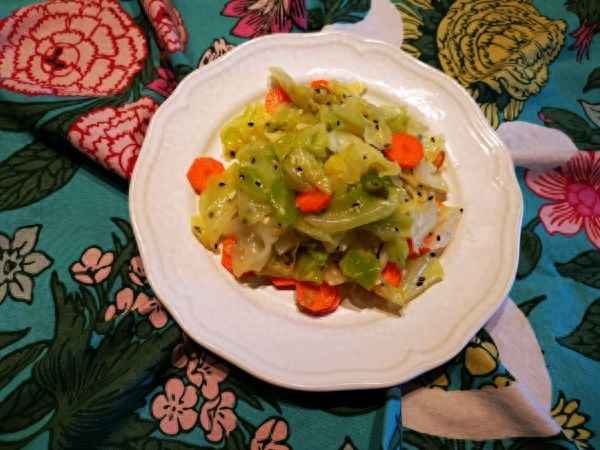 熗圓白菜涼拌怎么做好吃;熗拌圓白菜教學(xué)視頻