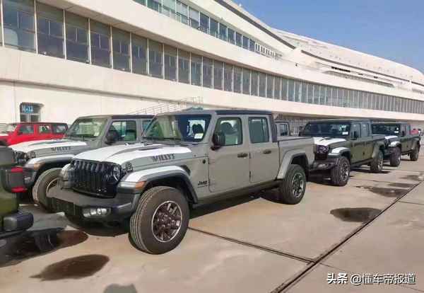 國產(chǎn)小吉普價格及圖片—國產(chǎn)吉普車車標圖片