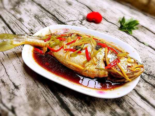 如何清蒸黃花魚好吃,如何清蒸黃花魚好吃又簡(jiǎn)單視頻