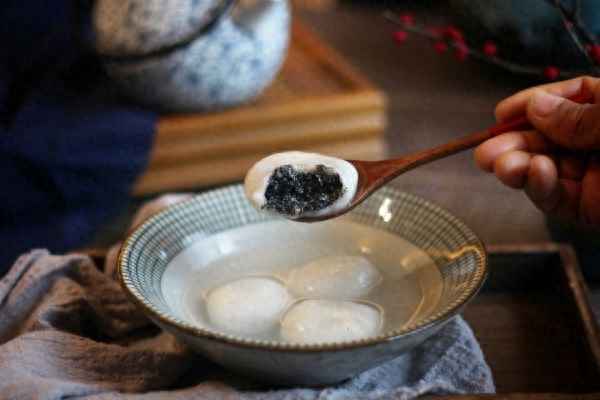 黑芝麻湯圓怎么煮-黑芝麻湯圓怎么煮好吃