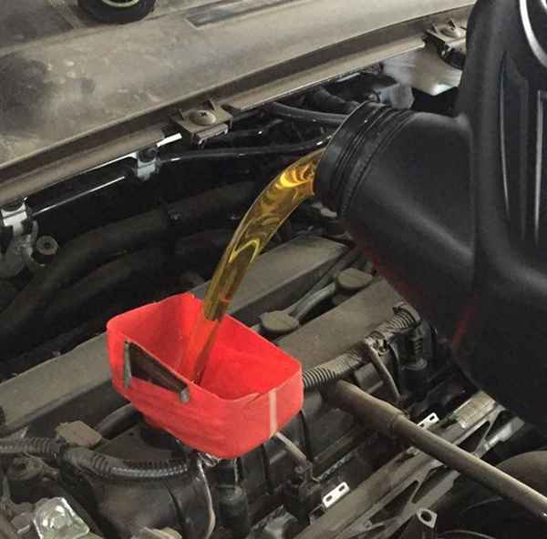 汽車機油加多了有什么影響_汽車機油加多了有什么影響感覺的出來了嗎