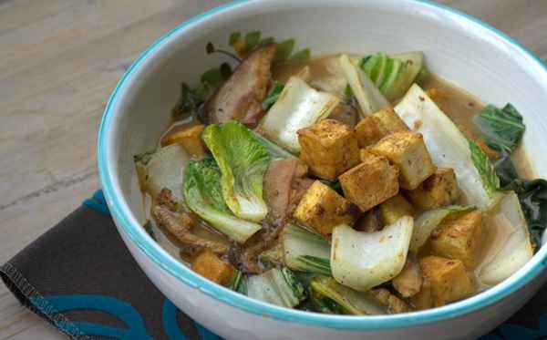 小白菜能和豆腐一起燉嗎;小白菜能和豆腐一起燉嗎怎么做