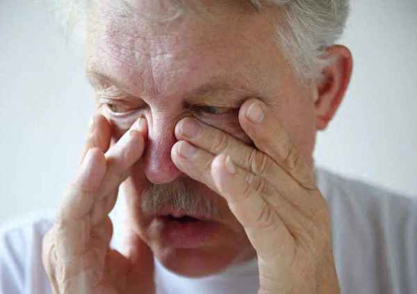 女性鼻咽癌的最明显症状;女性鼻咽癌的最明显症状困倦