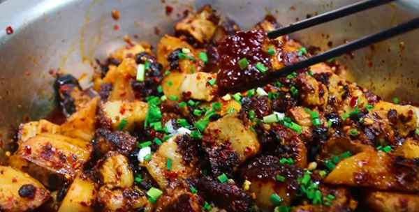 豆豉扣肉的家常做法_豆豉扣肉的家常做法步驟視頻