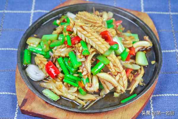 鐵板魷魚的做法和配料-鐵板魷魚的做法和配料飄香醬