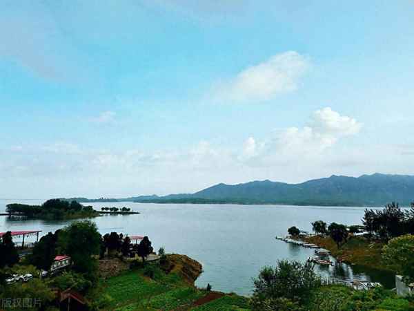 华北财经,华北财经大学是985还是211