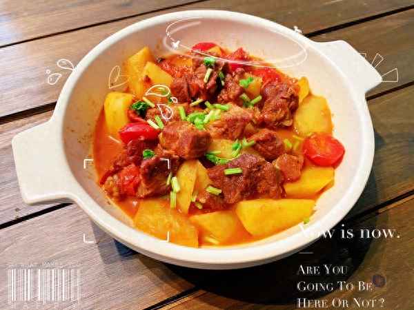 西紅柿燉牛肉的正確做法—土豆西紅柿燒牛肉最簡(jiǎn)單做法