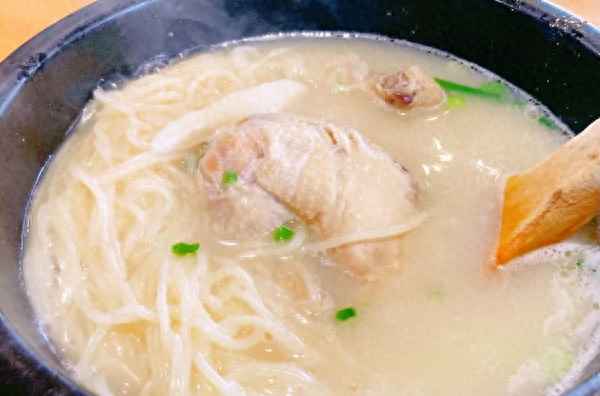 烤鴨架湯放什么菜好吃-鴨架燉什么菜最合適